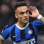 Lautaro Martínez Sang Predator Lini Depan