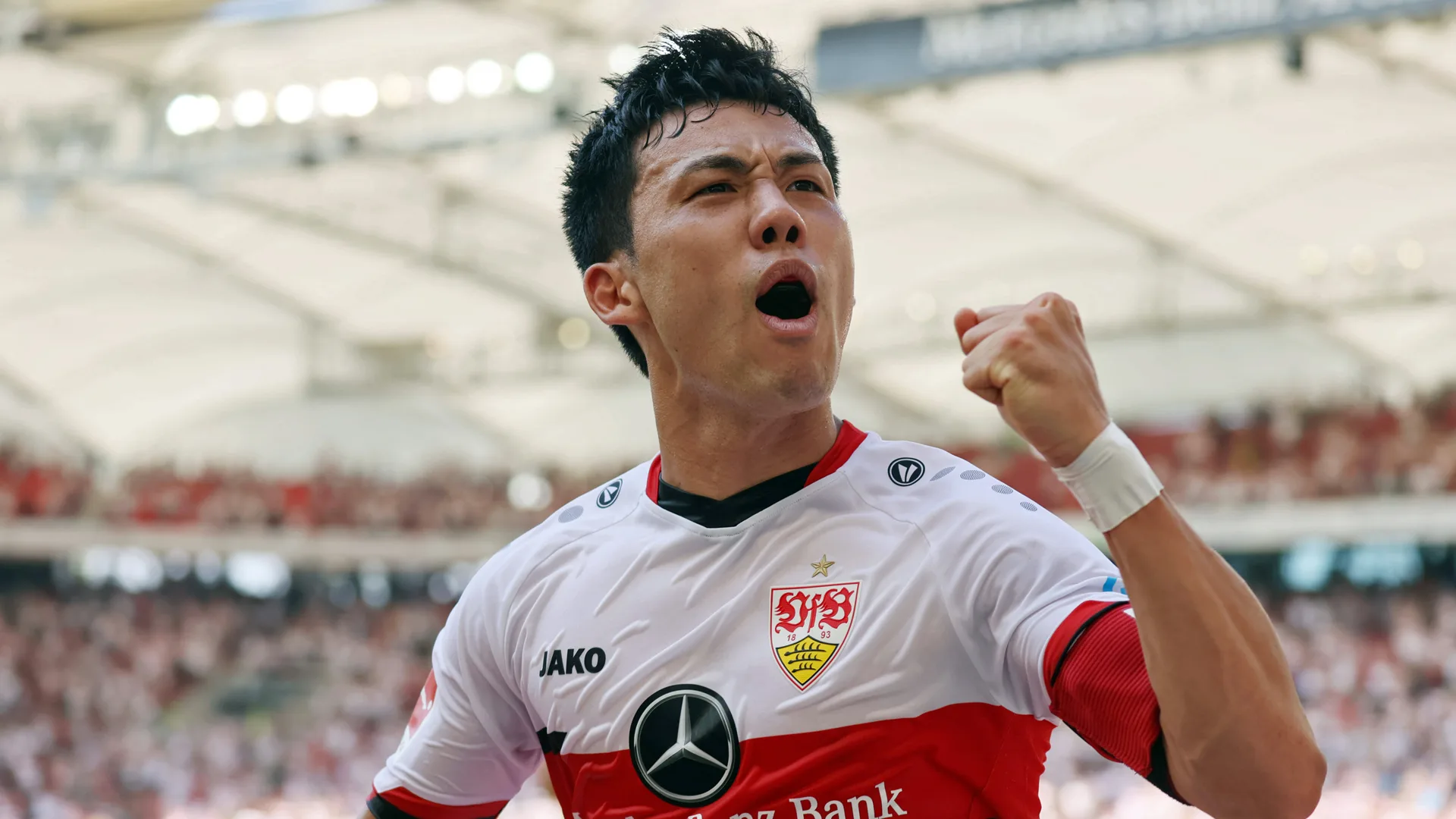 Wataru Endo Gelandang Tangguh dari Jepang
